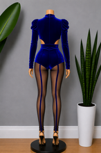 Load image into Gallery viewer, Two Piece Puff Sleeve Velour Set
